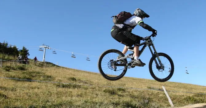 Aktivitäten im Sommer; Wandern, Multi-Pass und Mountainbike Touren