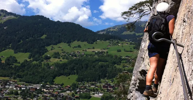 Adrenalin Sport wie Klettern, Canyoning, Paraglyding und Via Ferrata in Champéry