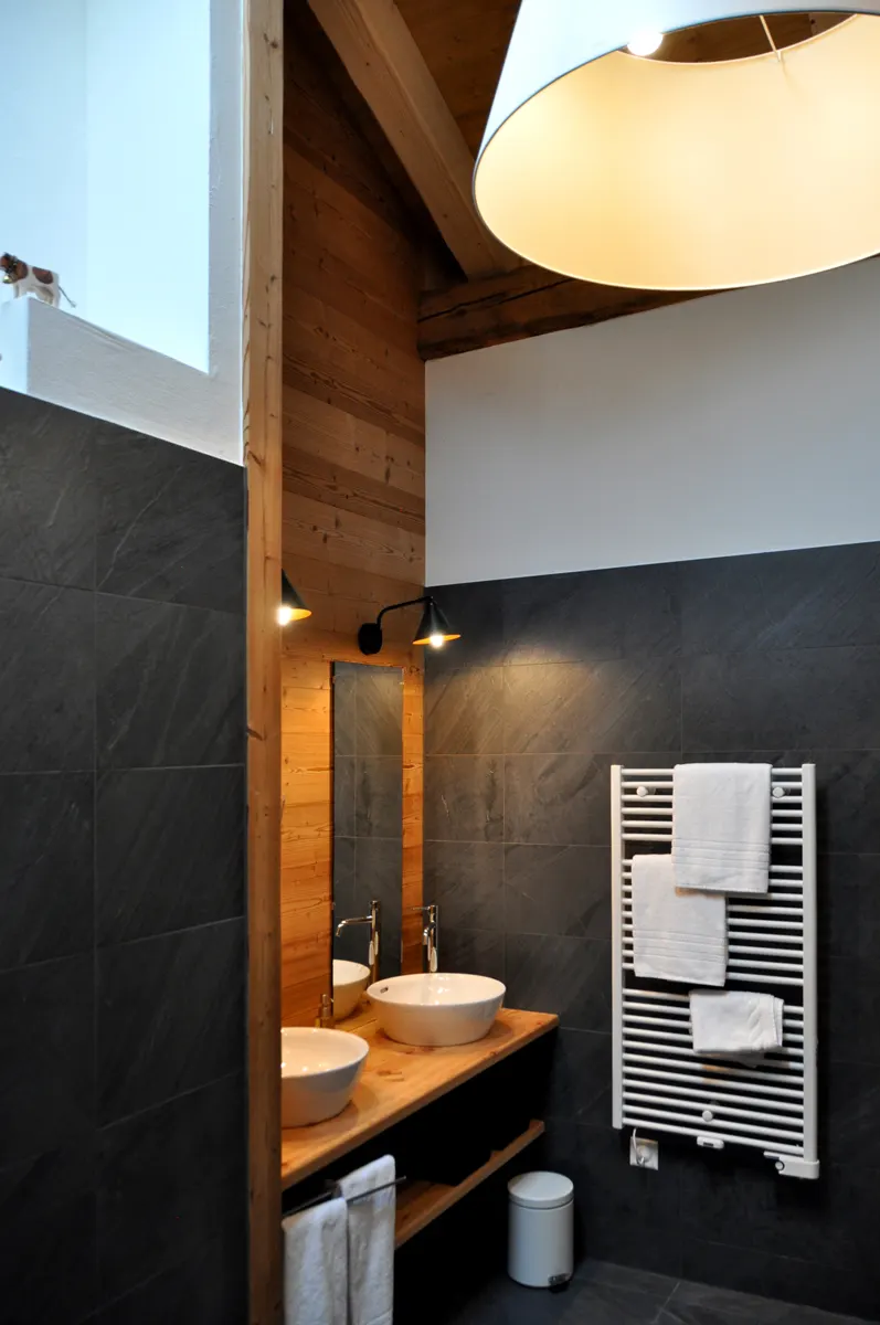 Fotogalerie des Hotels, der Zimmer und der Region